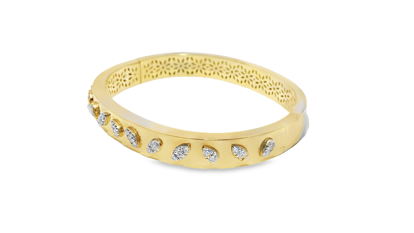 0.84CT Diamond Bangle 14k Yellow Gold