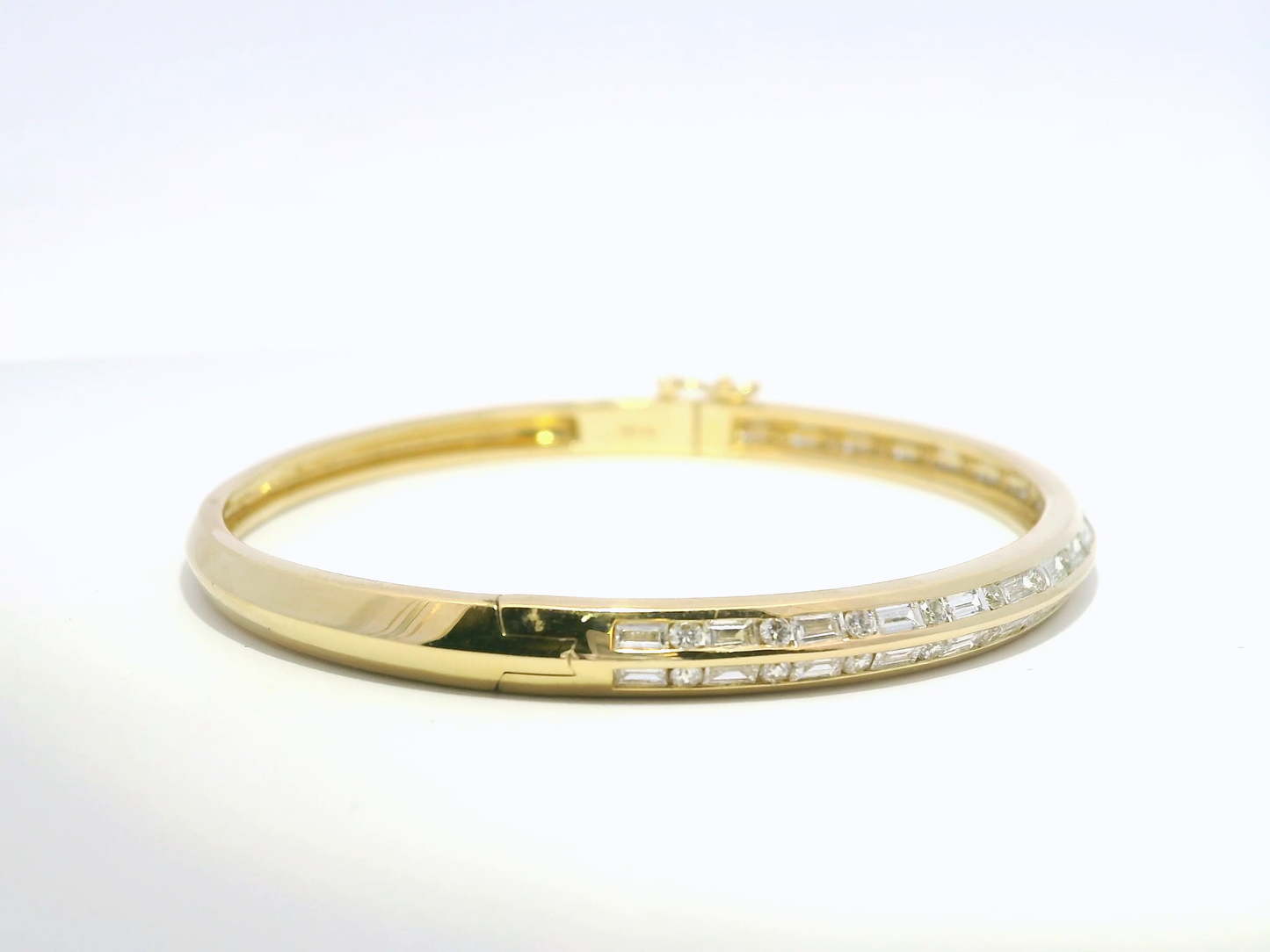 1.90Ct Diamond Bangle 14k Yellow Gold