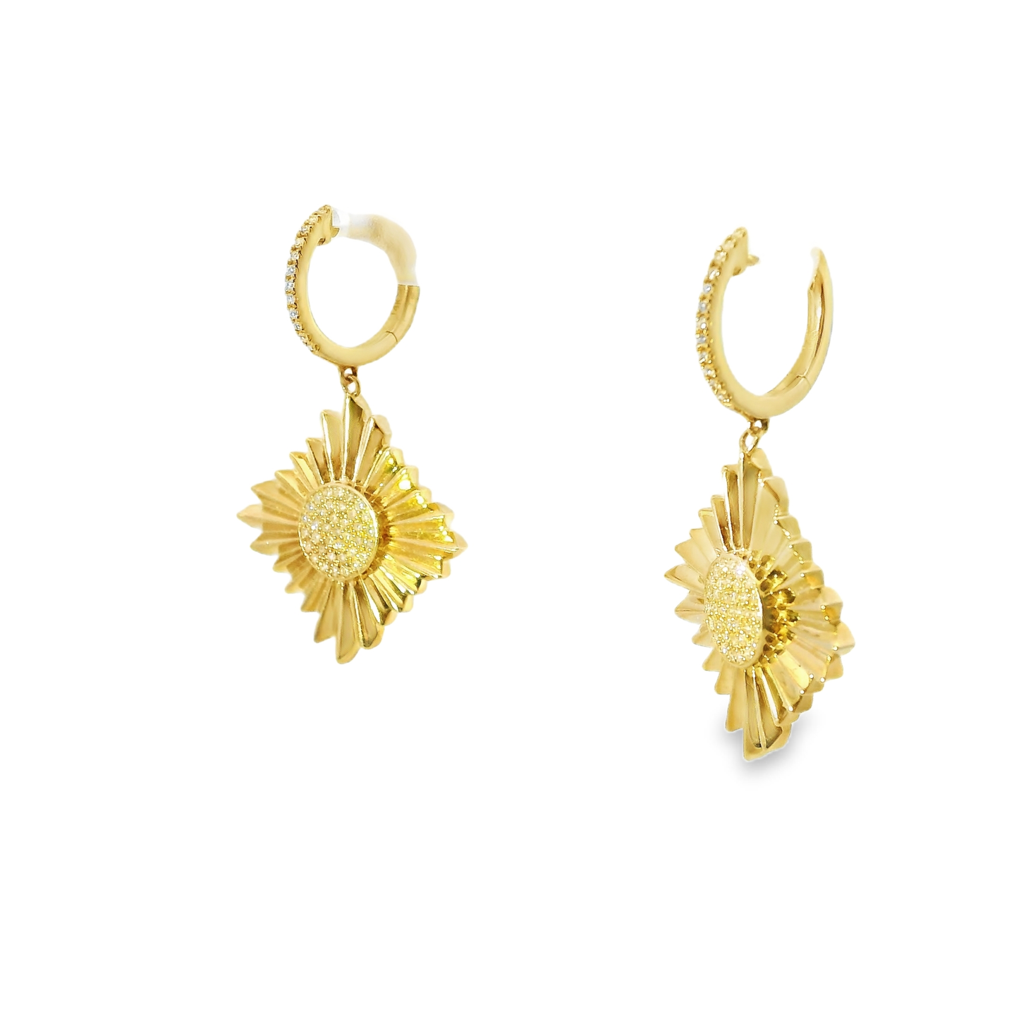 0.27CT Diamond 14k Yellow Gold Earring