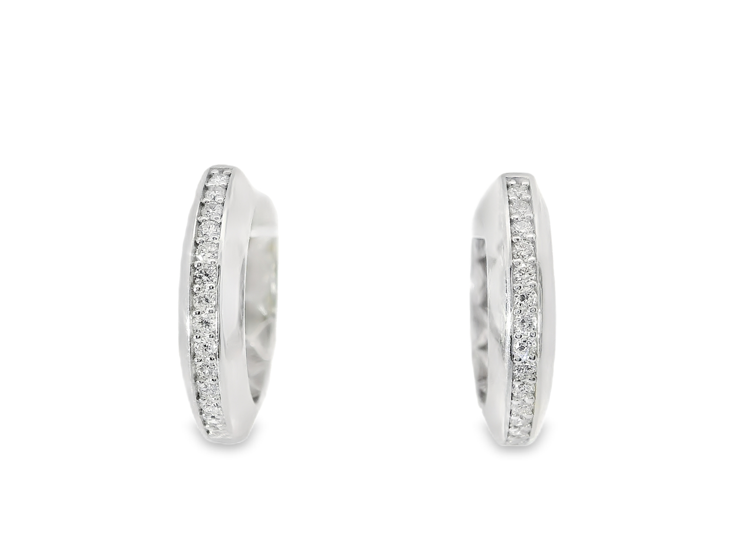 0.29 CT Diamond 18k White Gold Earring
