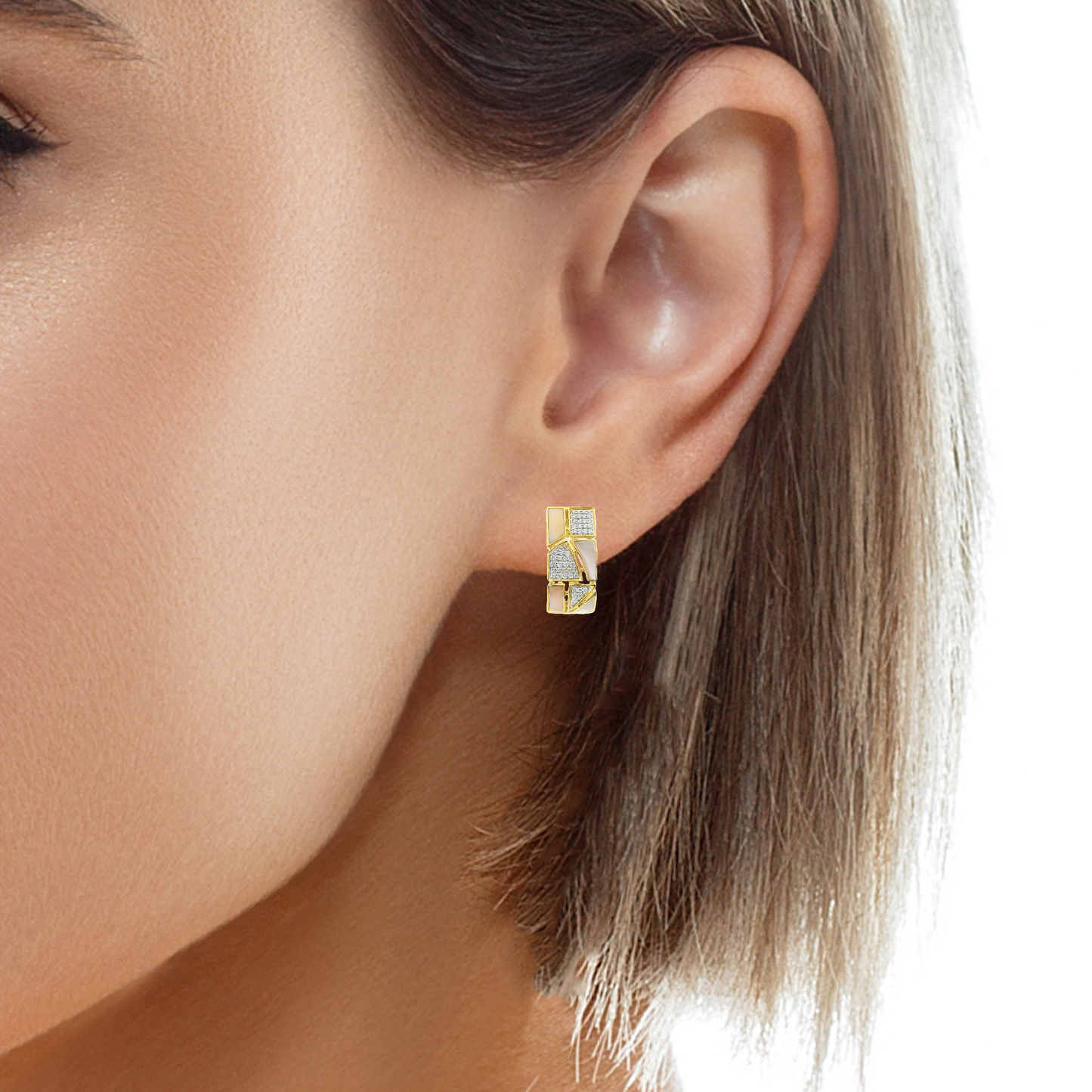 0.33CT Diamond with Pink Shell 14k Yellow Gold Earring