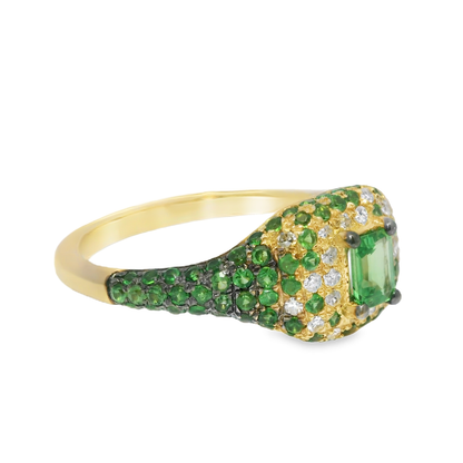 0.10CT Diamond & 0.83CT Green Garnet Sapphire Ring 14k Yellow Gold